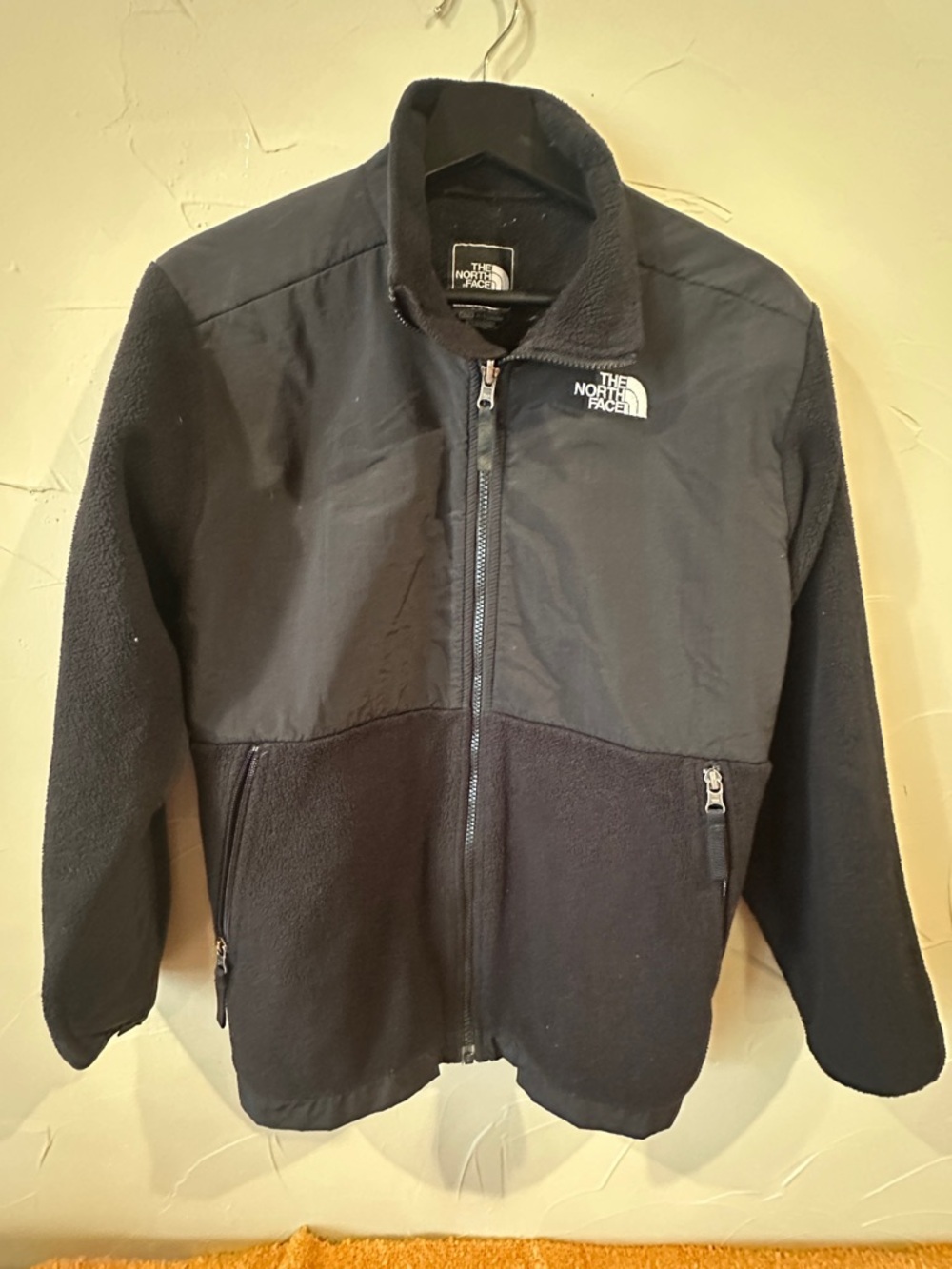 The North Face Black Juniors Lightweight Fleece Jacket